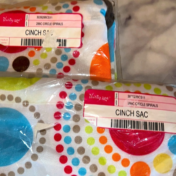 Cinch sac by thirty one Circle Spirals - Picture 2 of 3